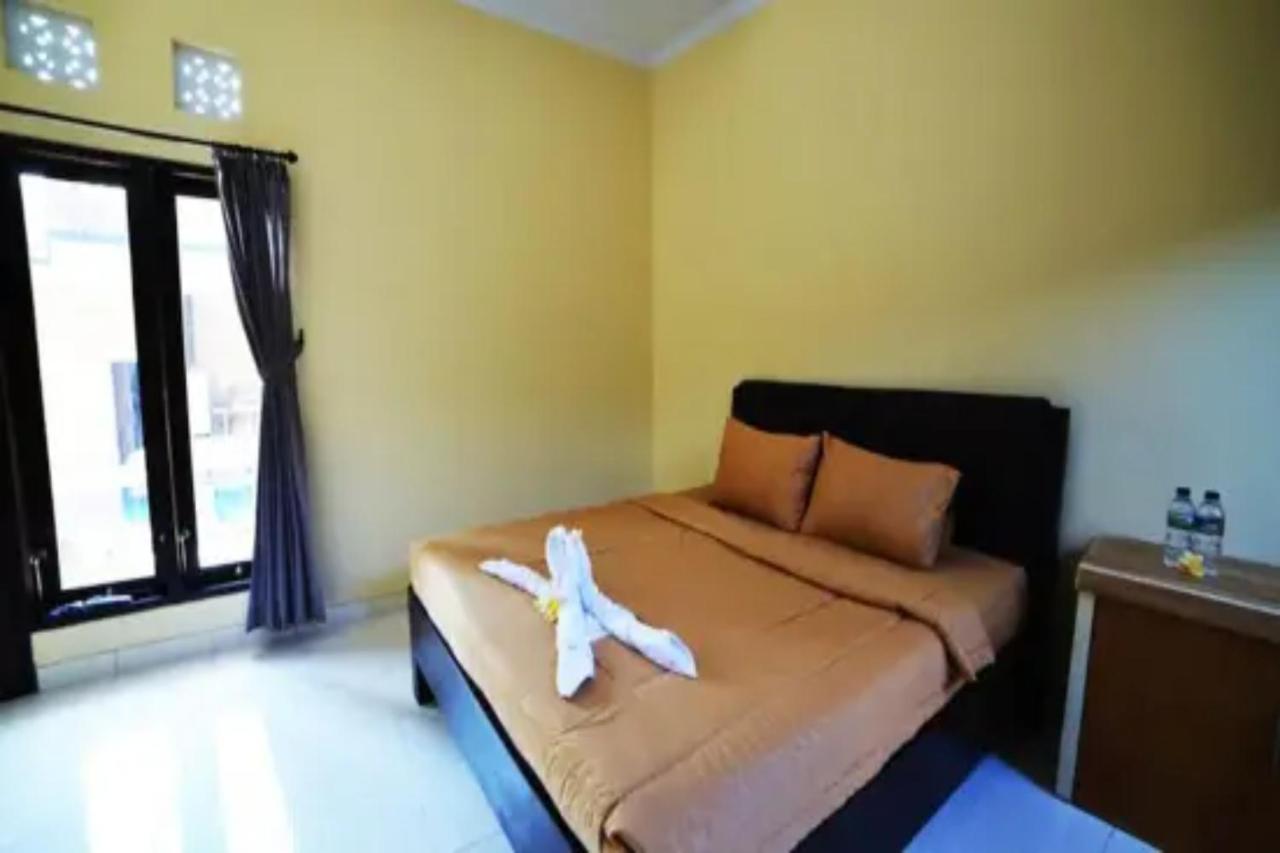 Oyo Flagship 91237 Ratu Guest House Kedunganan المظهر الخارجي الصورة
