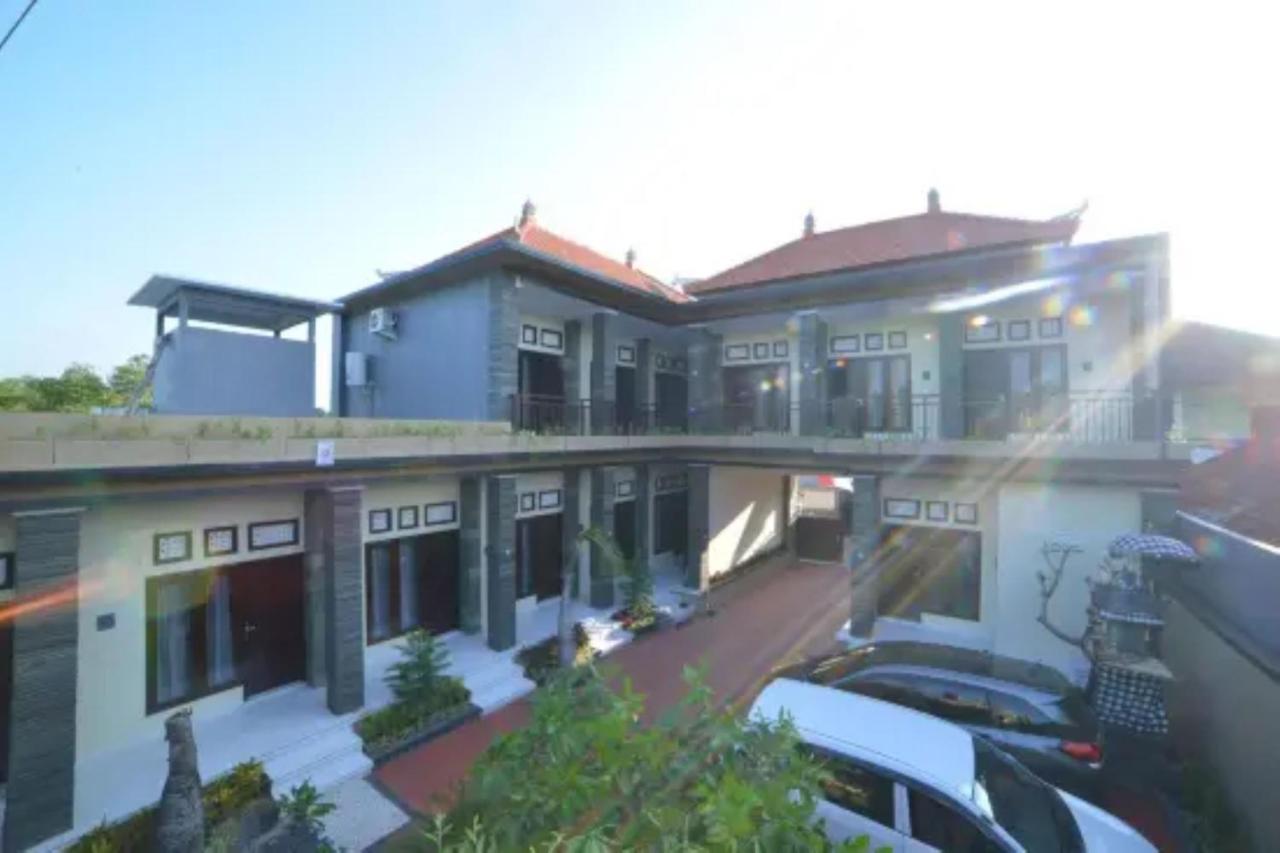 Oyo Flagship 91237 Ratu Guest House Kedunganan المظهر الخارجي الصورة