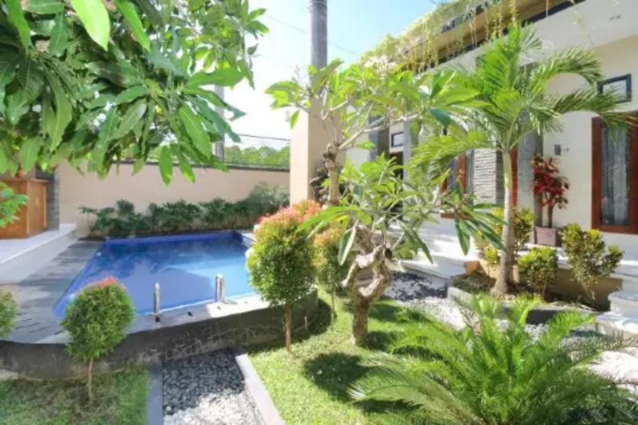 Oyo Flagship 91237 Ratu Guest House Kedunganan المظهر الخارجي الصورة