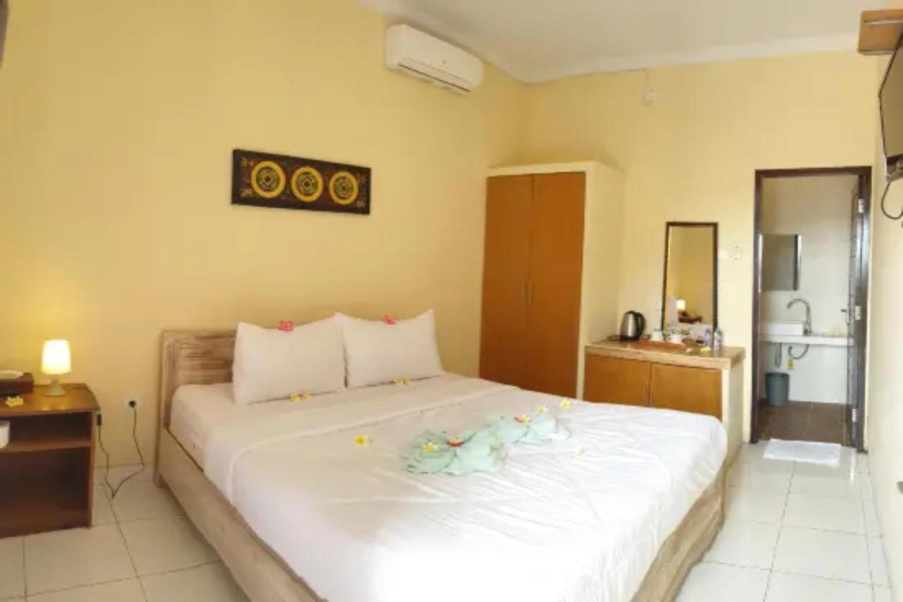 Oyo Flagship 91237 Ratu Guest House Kedunganan المظهر الخارجي الصورة