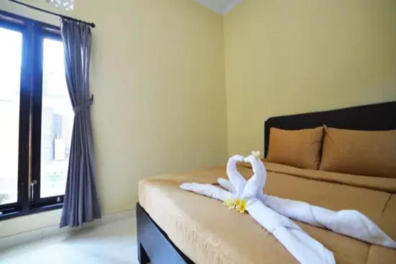 Oyo Flagship 91237 Ratu Guest House Kedunganan المظهر الخارجي الصورة
