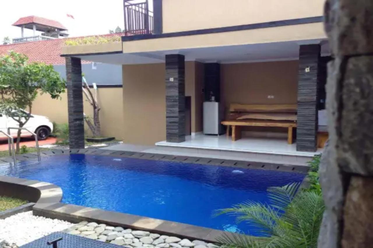 Oyo Flagship 91237 Ratu Guest House Kedunganan المظهر الخارجي الصورة